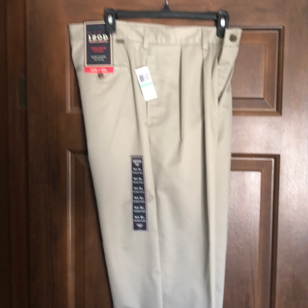 Men’s double pleated Chino Pants